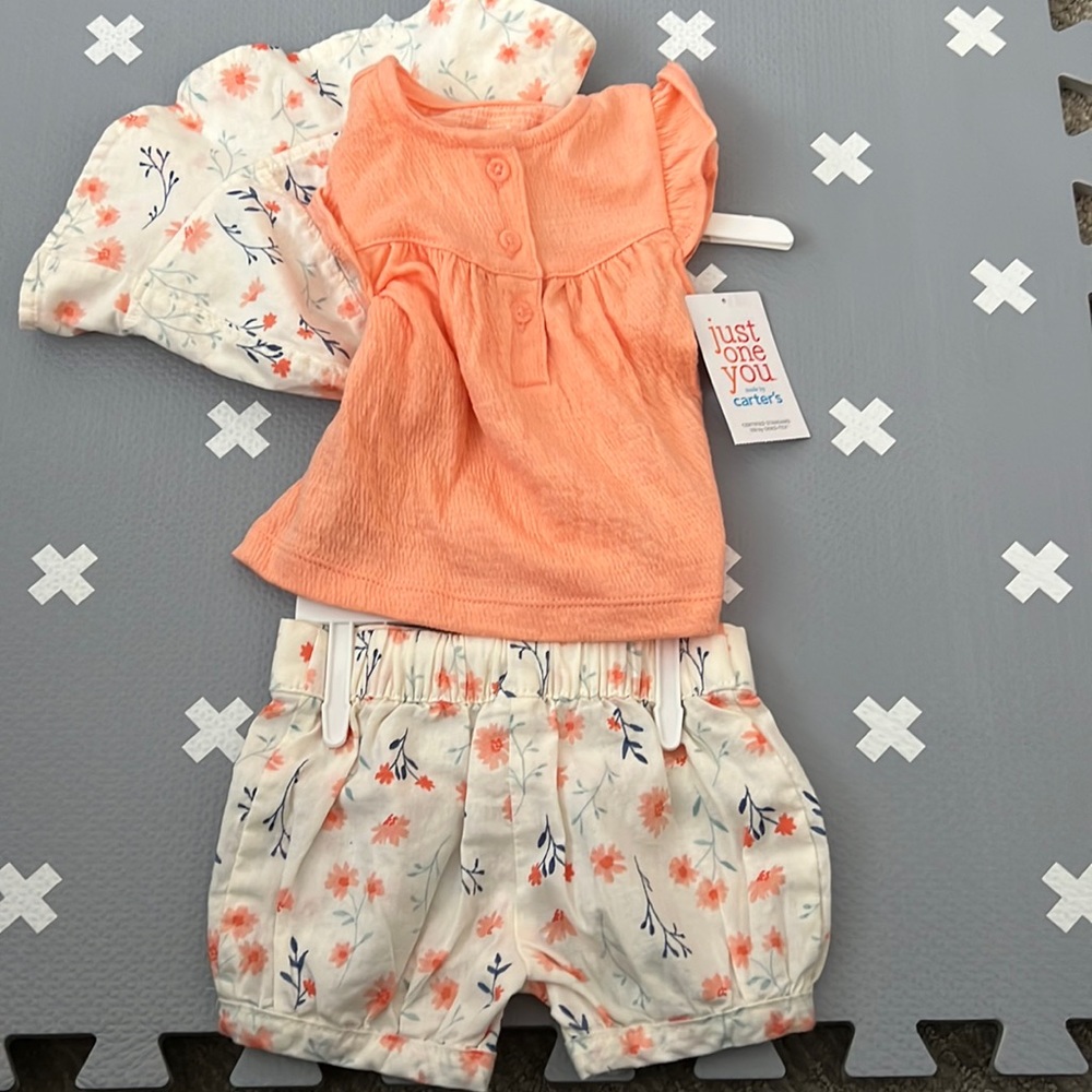 3M Girls Top and Bottoms with Marching Hat. NEW